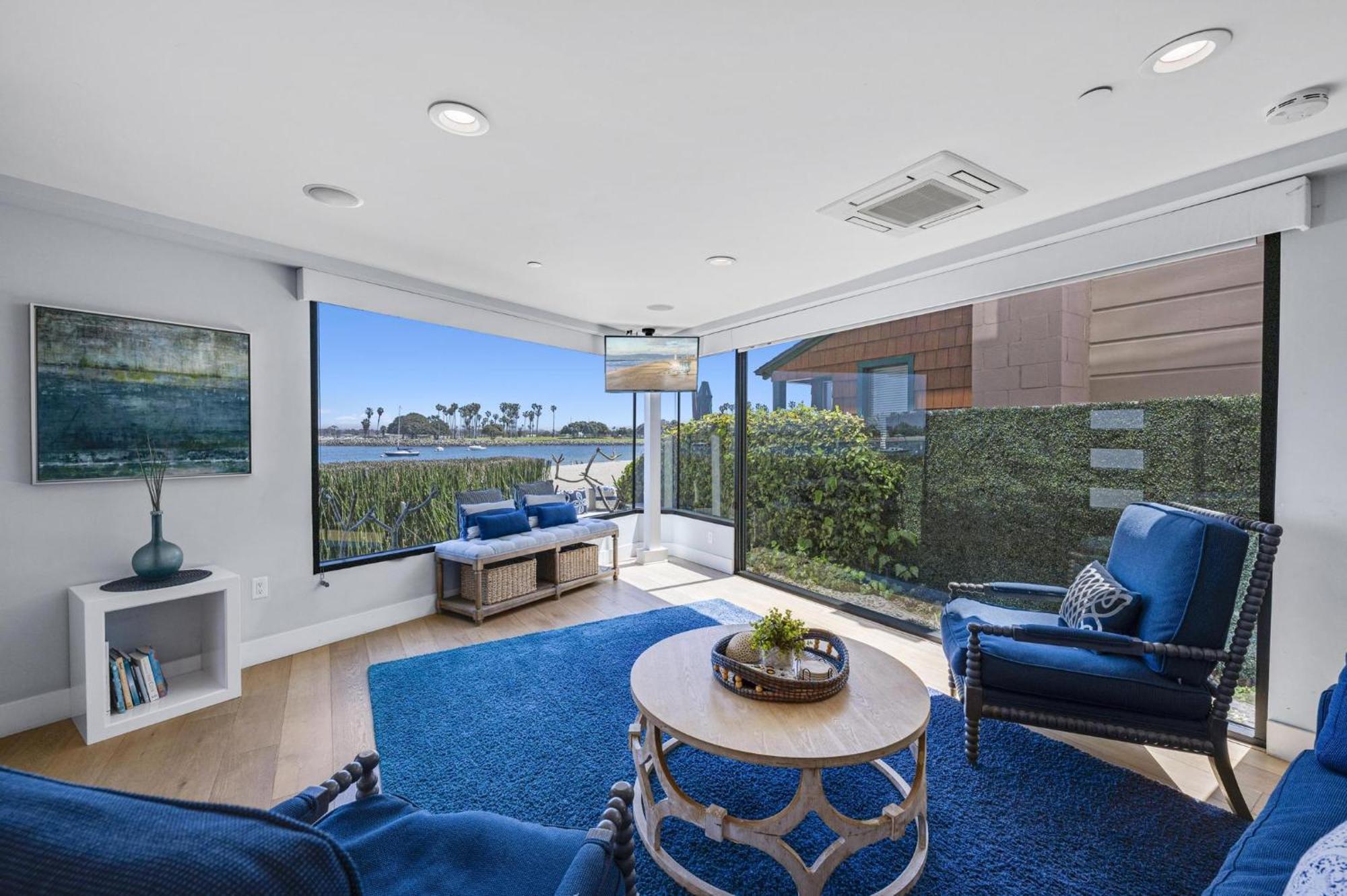 B5396 Bayside Retreat Apartment San Diego